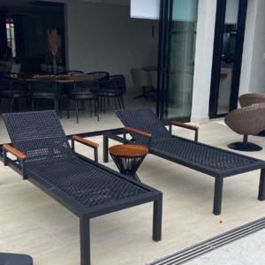 Espreguiçadeira Maceió com descanso de braço